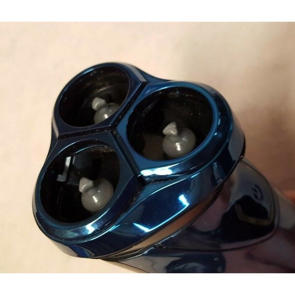 FLYCO FS336 Wet/Dry Shaver Trimmer Rechargeable INTERNATIONAL Plug - Picture 4 of 10